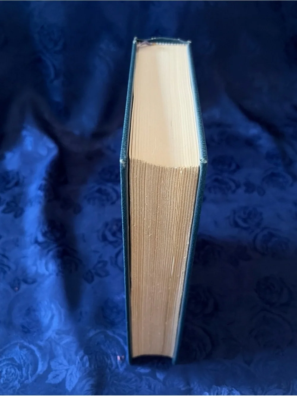 International Collectors Library-Tales By O’Henry-EMBOSSED W/SILK MARKER